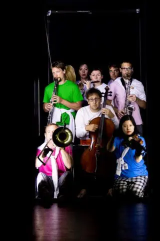 Hide to show (c) Wim Heirbaut